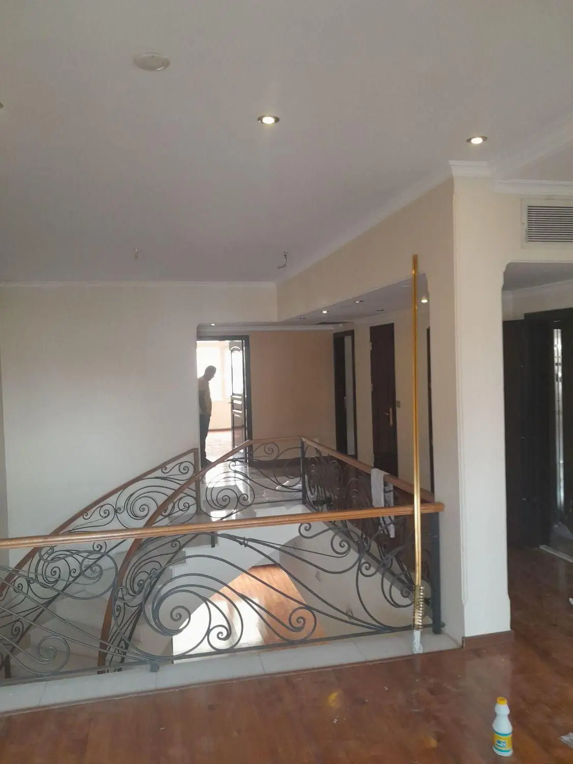 نقاشی ساختمان آراز