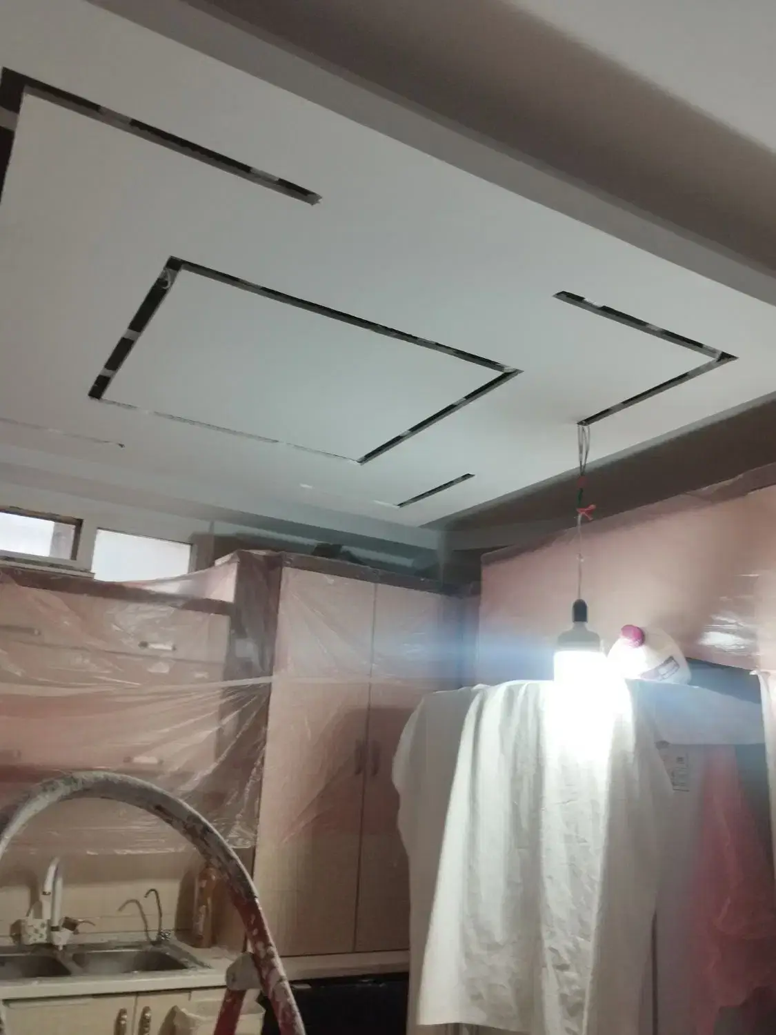 نقاشی ساختمان کل کرج چهارباغ کمال شهر خرمدشت