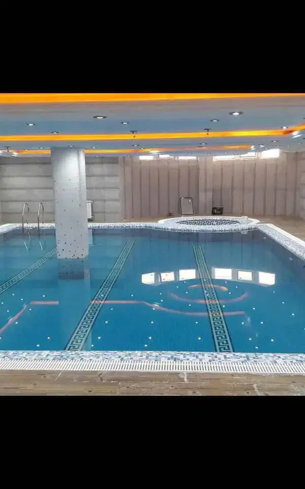 ساخت استخر آب بندی کاشیکار کاشیکاری طراحی تعمیرات