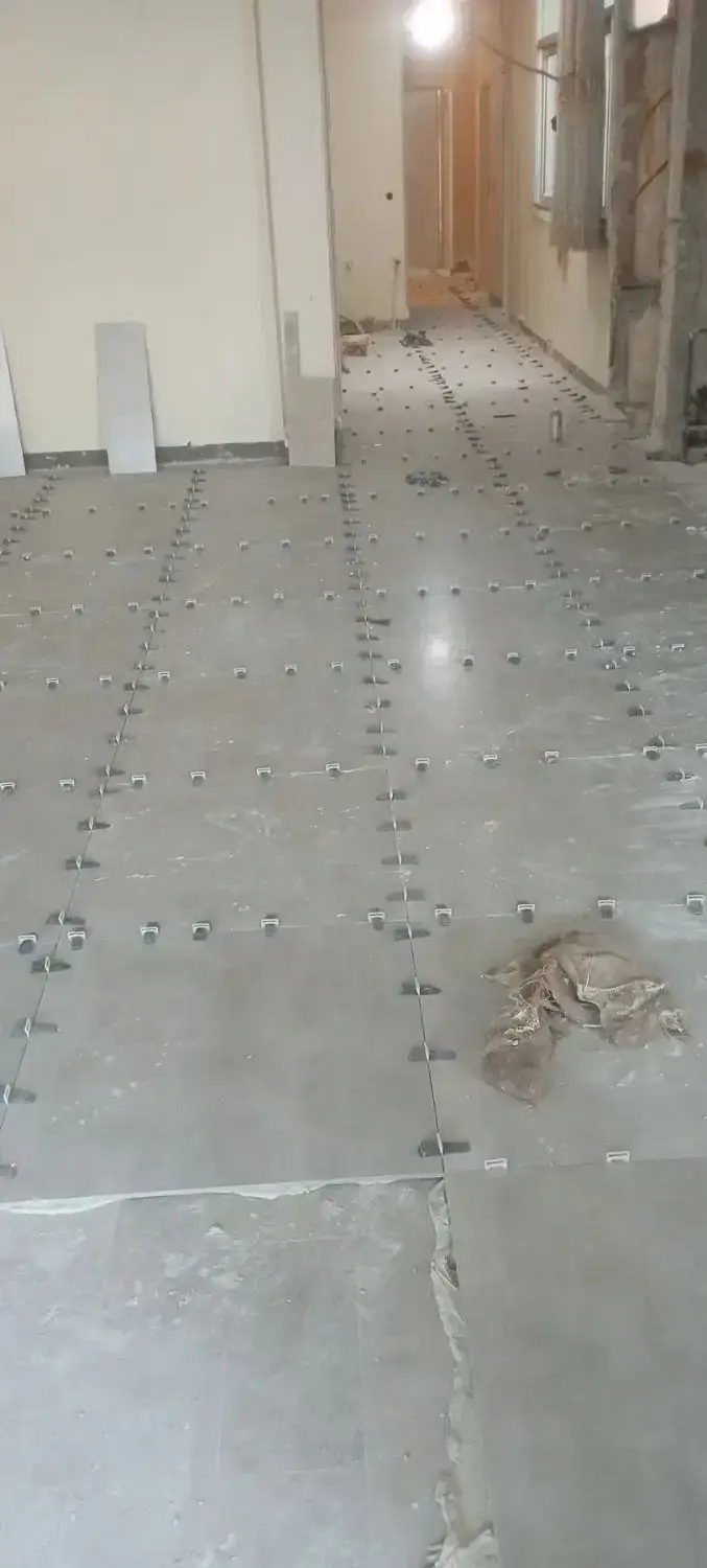 اجرای سنگ وکاشی وسرامیک وخورده کاری واجرای آجورنما