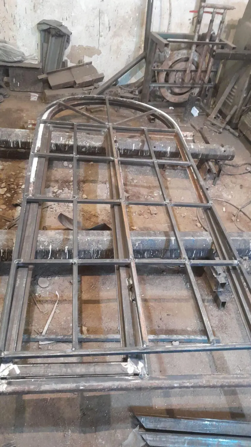 حفاظ درب اکاردونی نرده چهارچوب شاخ گوزنی جوشکار