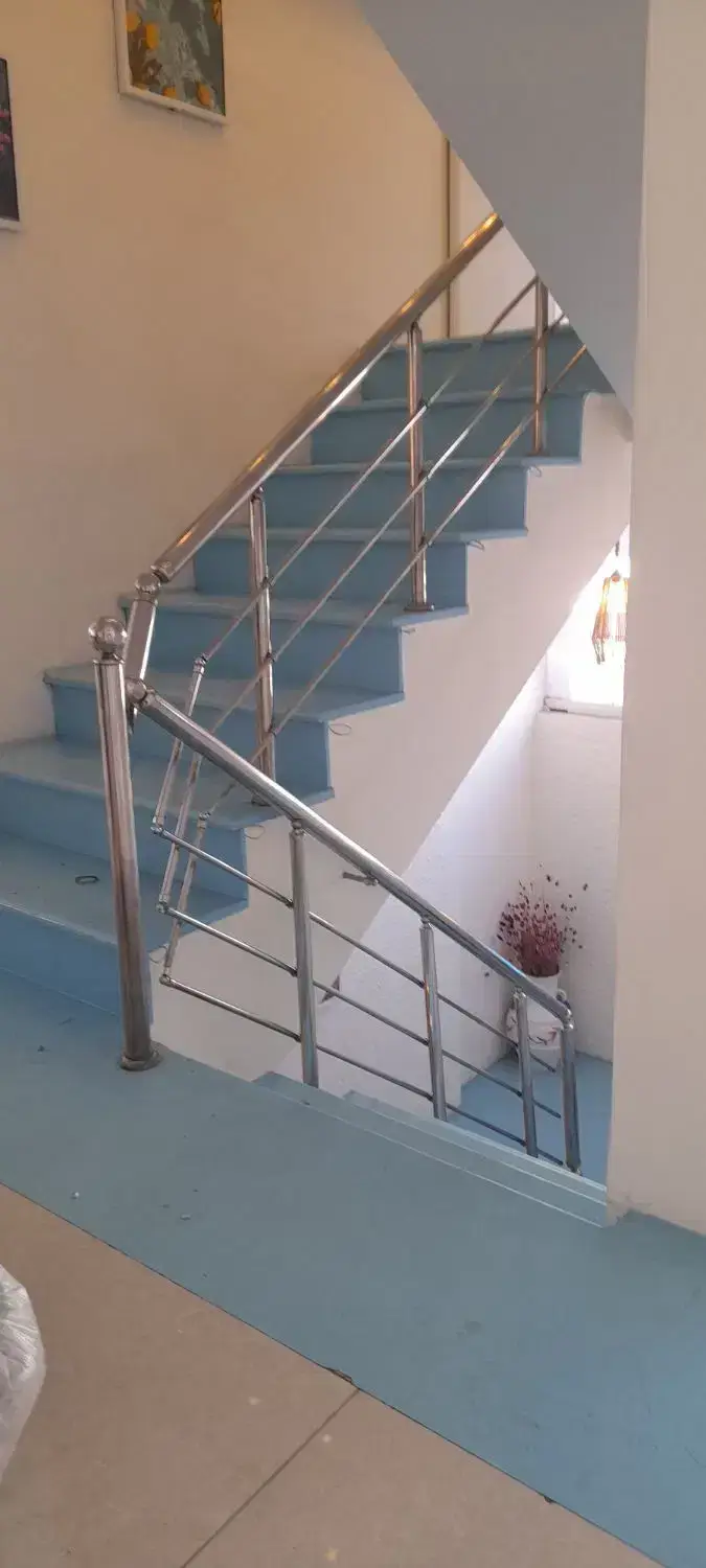 نرده استیل و حفاظ بانکی