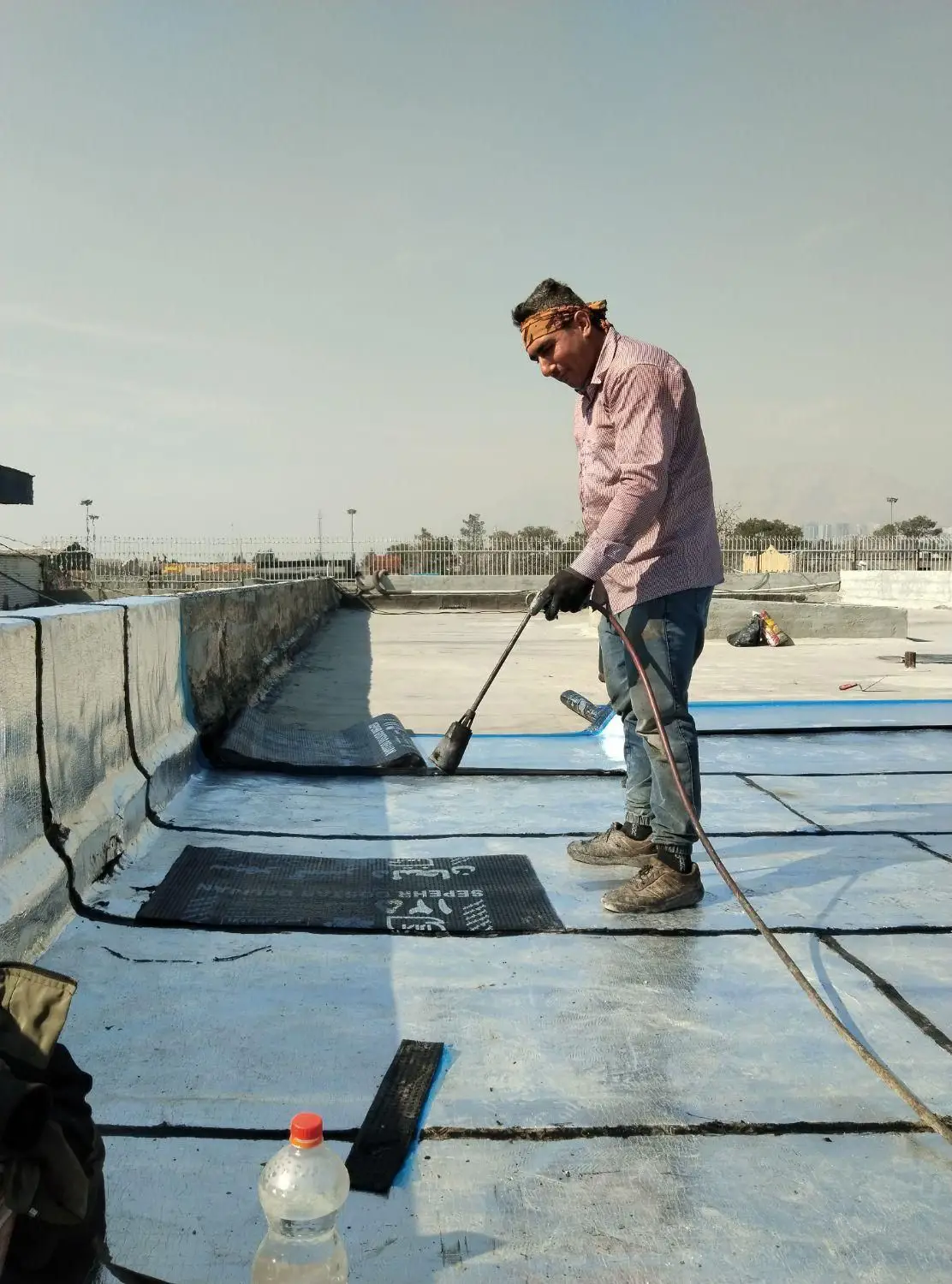 نصب ایزوگام تعمیر سرویس و حمام لکه گیری