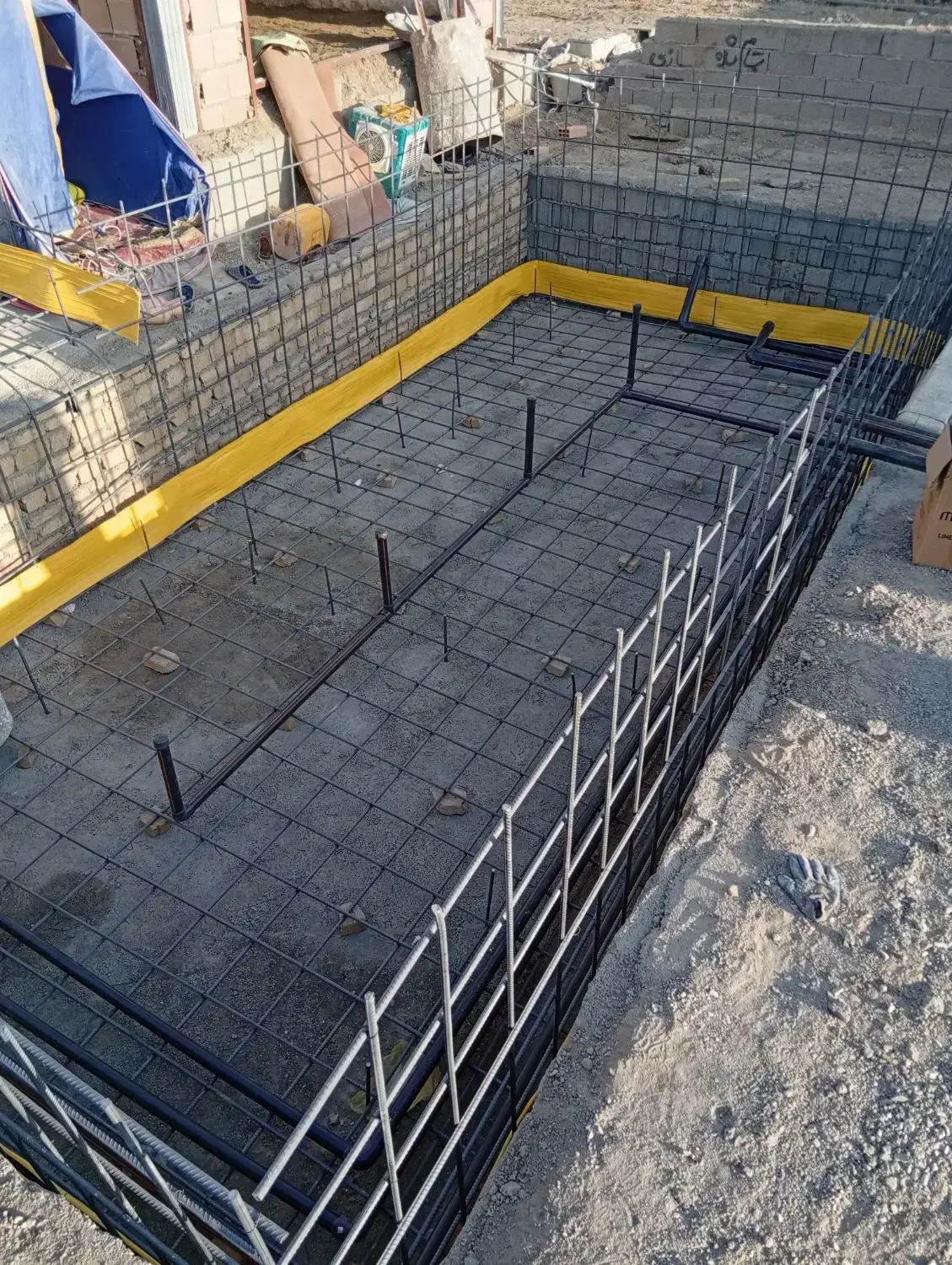 ساخت استخر آب بندی کاشیکار کاشیکاری طراحی تعمیرات