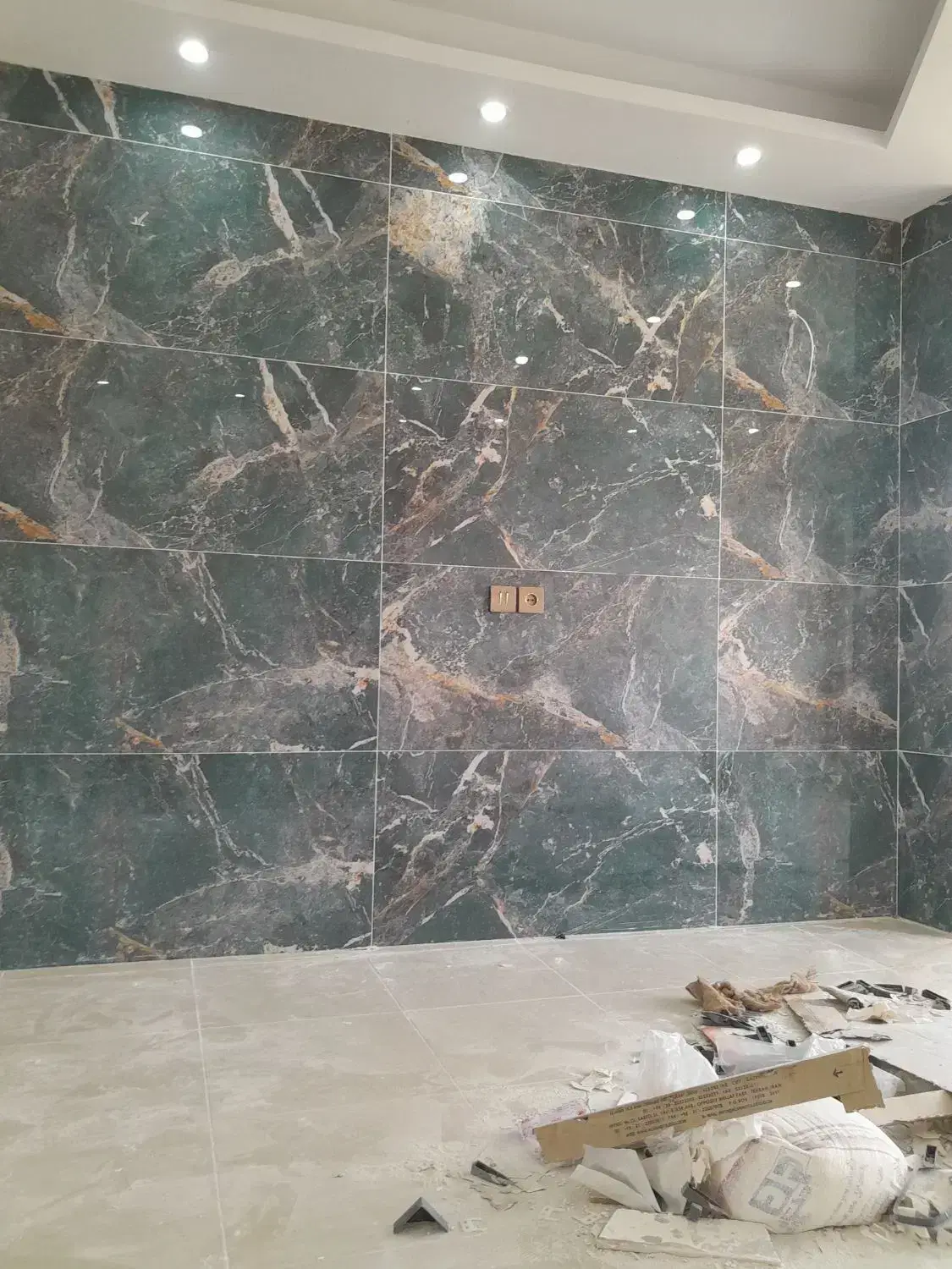 کاشی کار سرامیک کاشیکاری گچ لکه گیری تخریب بندکشی