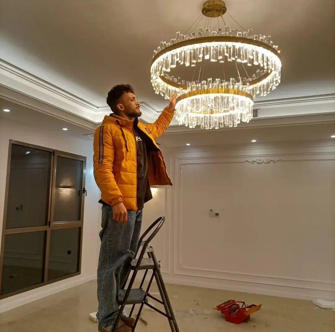 نصاب لوستر / نصب لوستر در تمامی سقف های بدون زنجیر