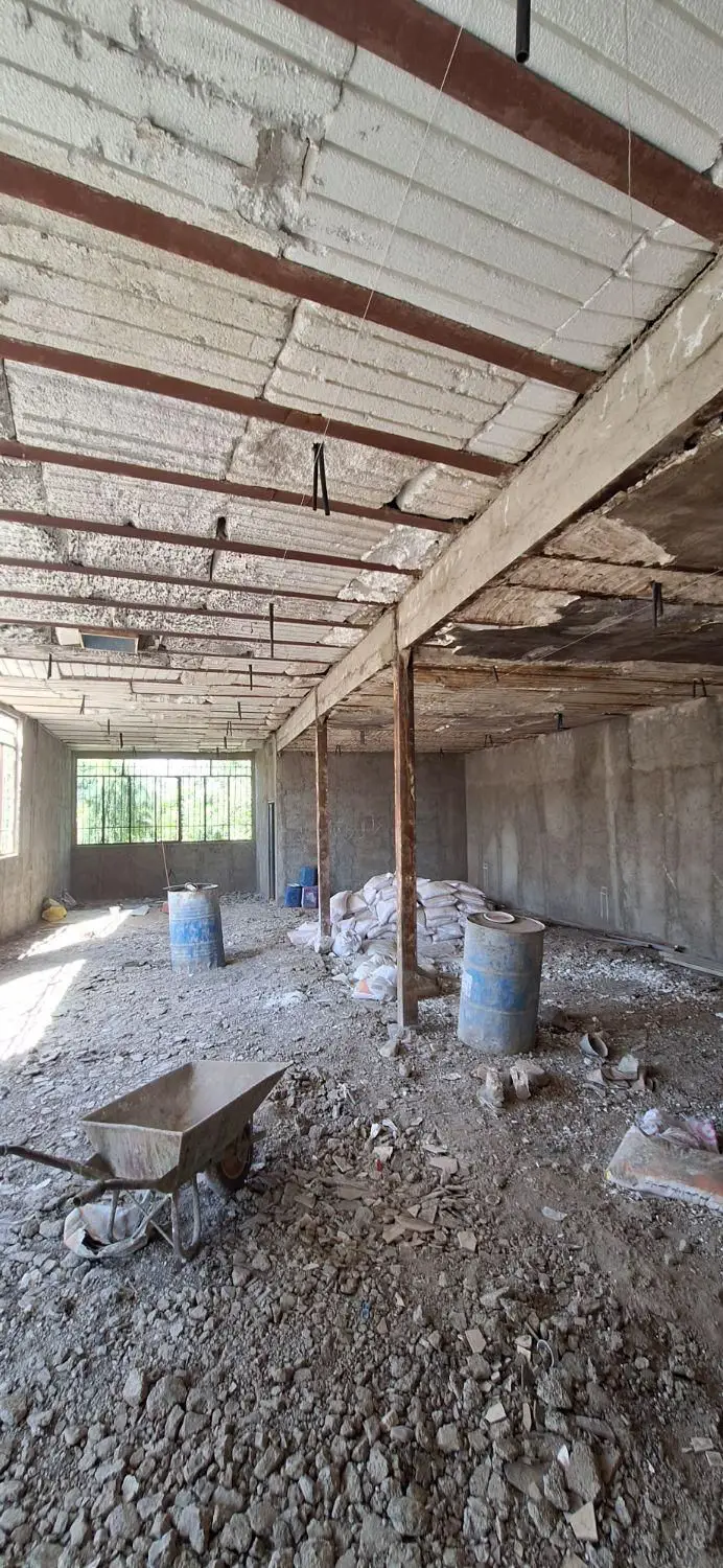 گچکاری و لکه گیری